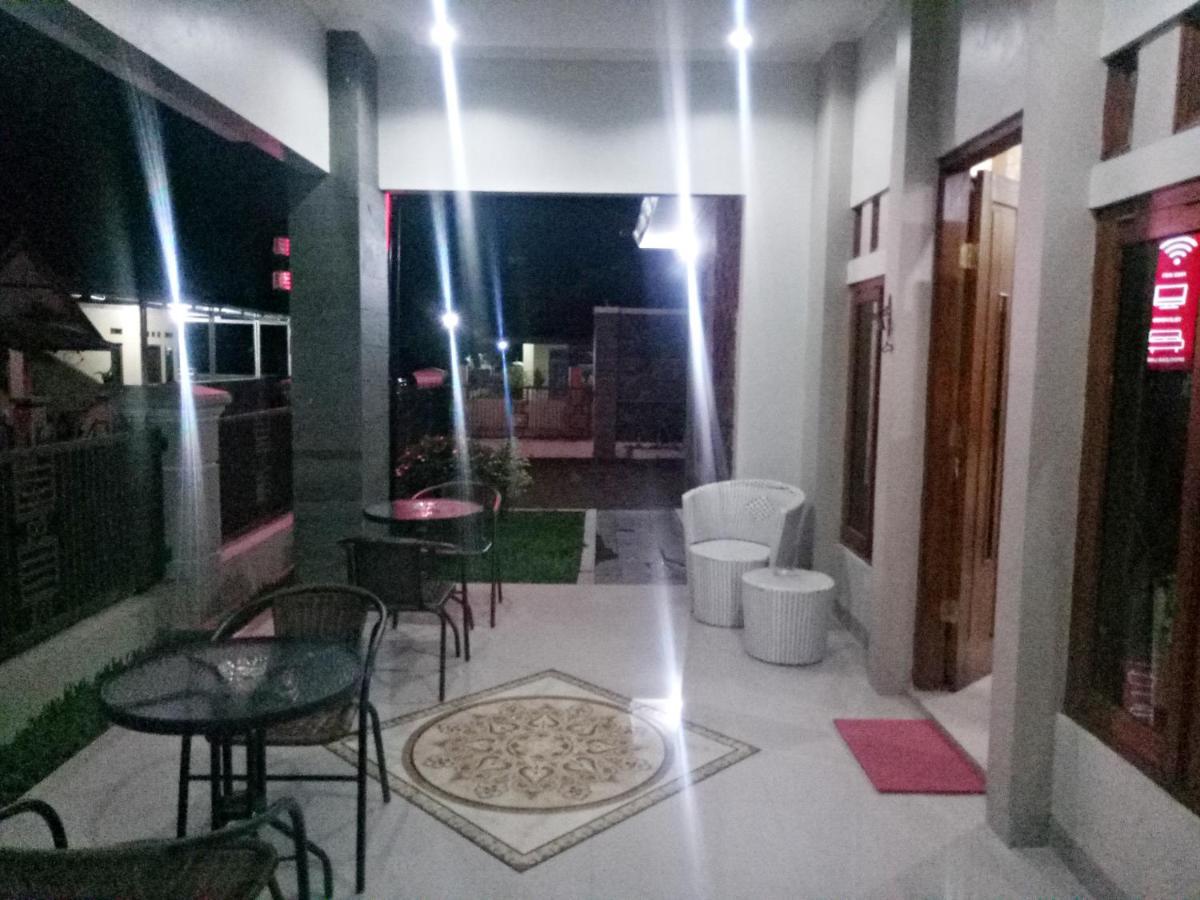 Wisma Andali Syariah Near Rsud Cideres Majalengka Exterior photo